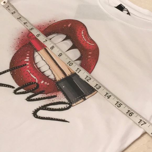 COTTON WHITE T~SHIRT QUALITY CRYSTAL EMBELLISHED “LOVE LIP STICK” SLIGHT STRETCH - Picture 6 of 13